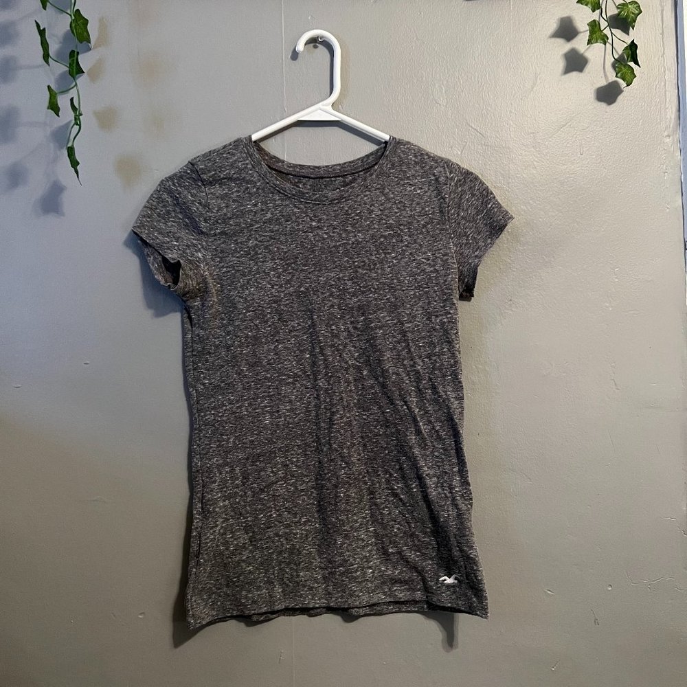 Hollister Small Grey short sleeve tee- Must Have Collection
